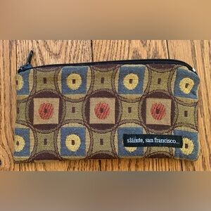 SLAINTE SAN FRANCISCO Pouch
